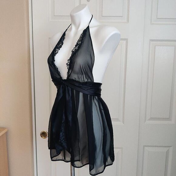 Victoria's Secret Very Sexy black sheer tie front halter chemise M - Picture 4 of 11